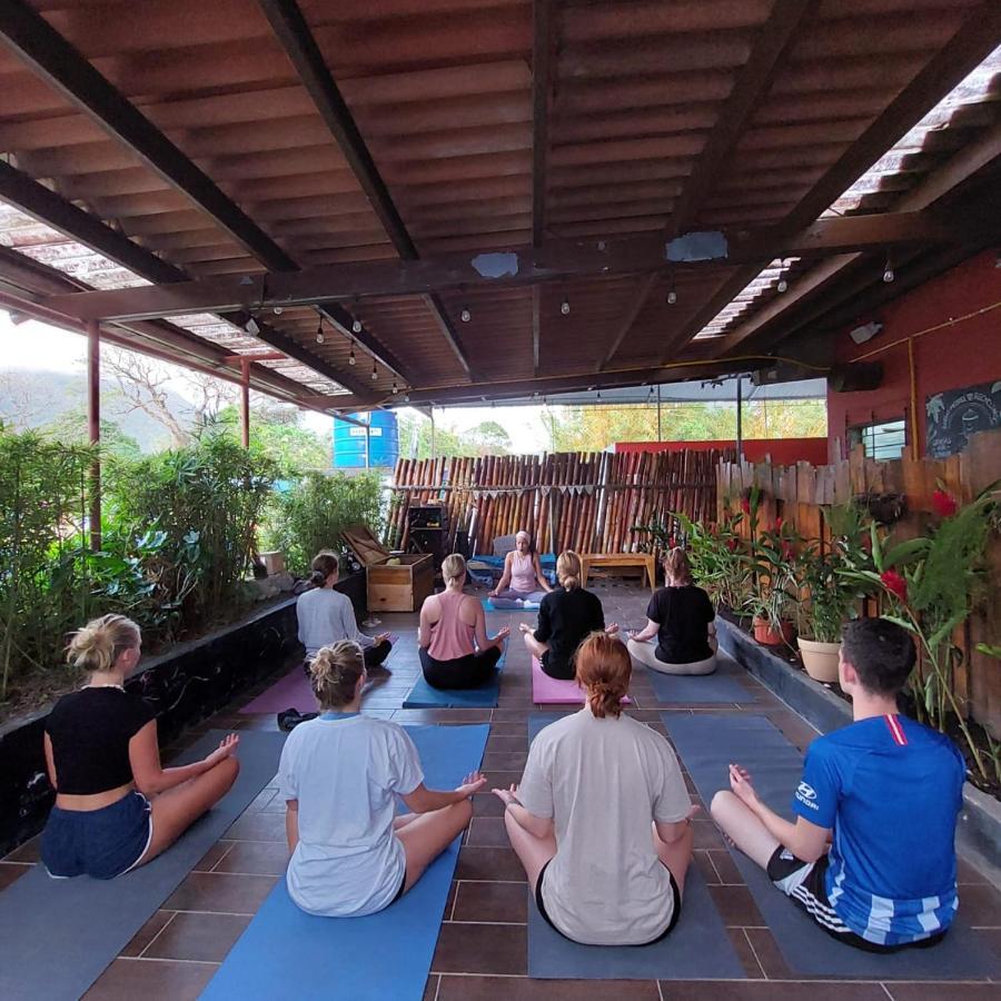 Bodhi Hostel & Lounge El Valle de Anton ภายนอก รูปภาพ