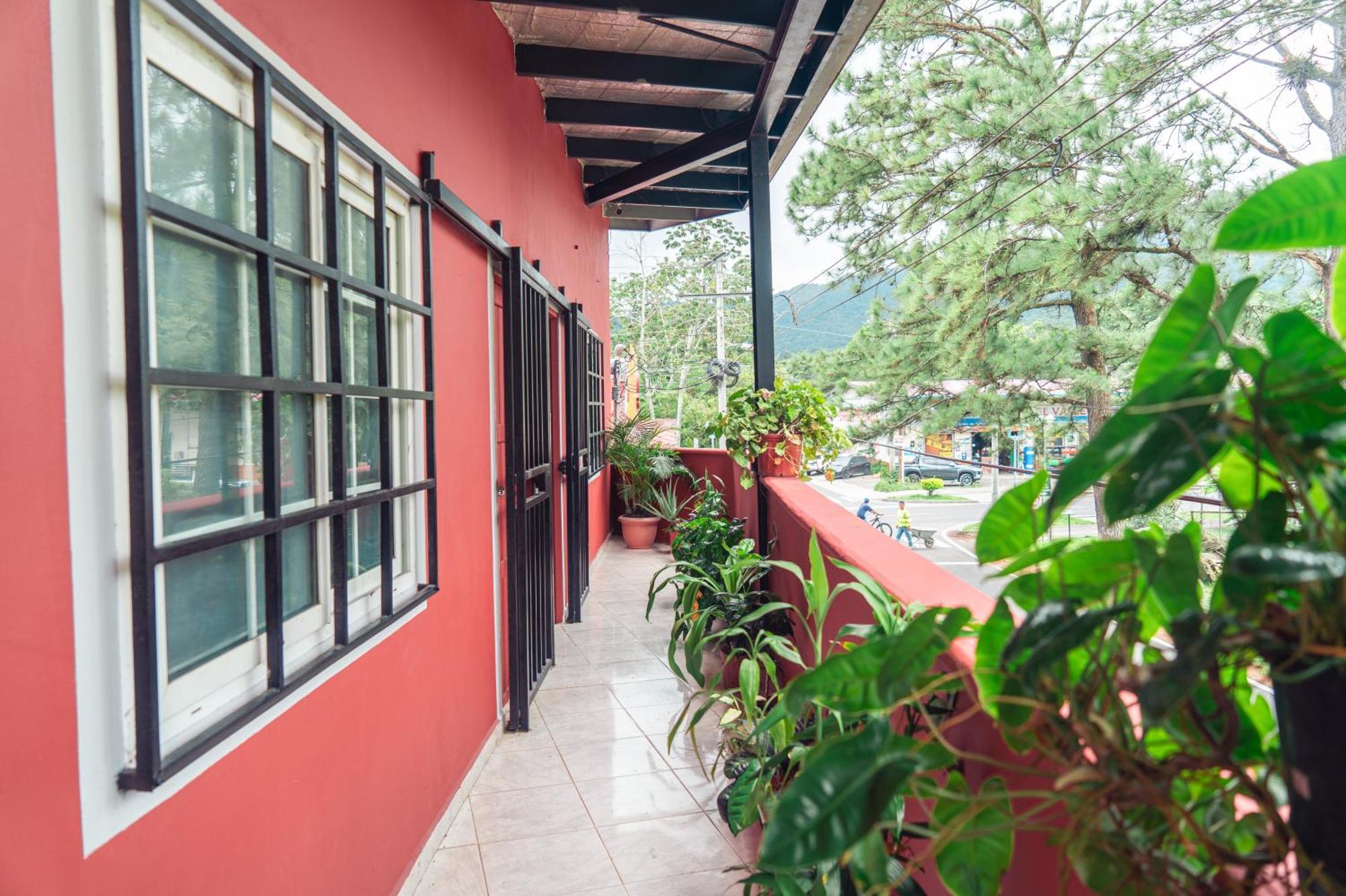 Bodhi Hostel & Lounge El Valle de Anton ภายนอก รูปภาพ